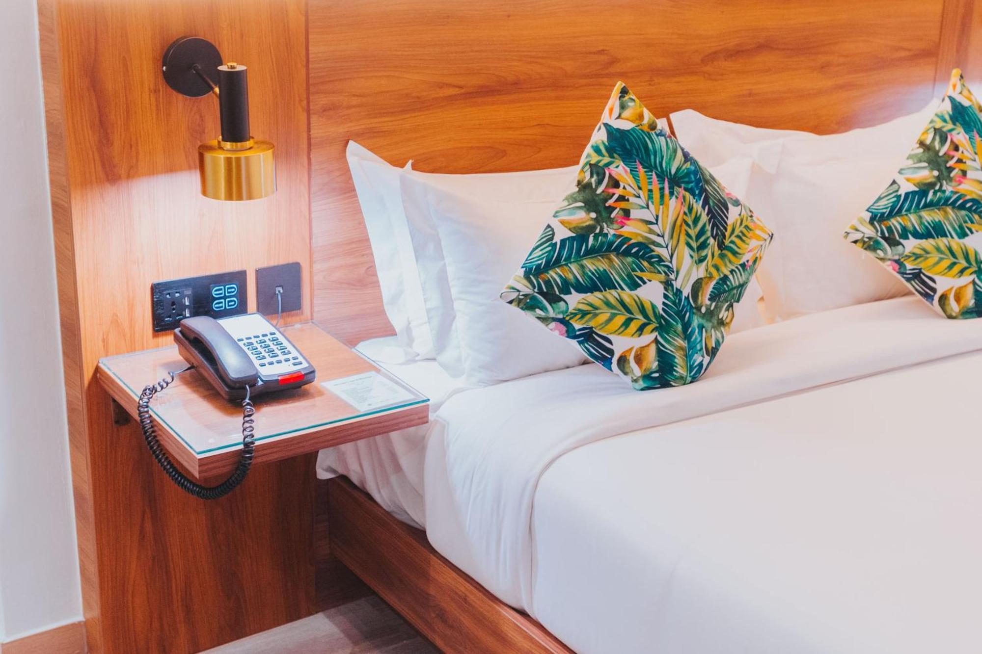 Surestay Studio By Best Western Clarkview Angeles City المظهر الخارجي الصورة